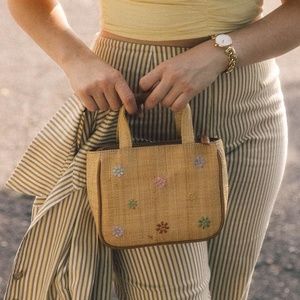 Liz Claiborne woven embroidered handbag